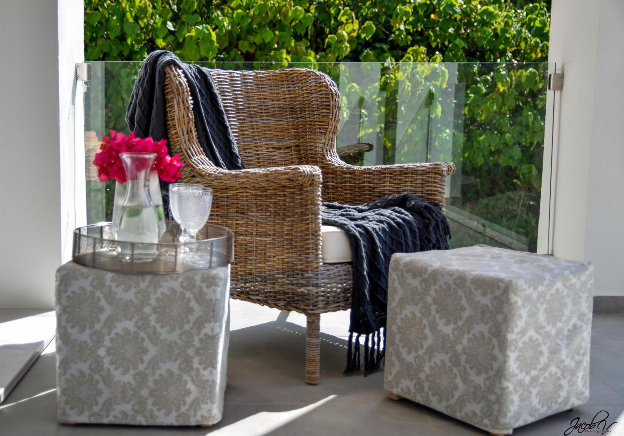 Villa Exquisite And Modern Near With Heated Pool! *